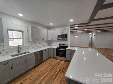 Kitchen - 6802 Lowesville Ln, Stanley, NC 28164 photo 3 of 4