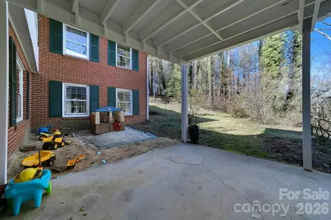391 Hawthorne Dr, Brevard, NC 28712 photo 37