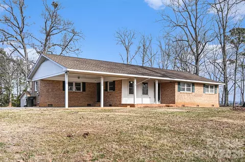 238 Lakeview Dr, Blacksburg, SC 29702