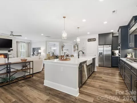 Kitchen - 4166 Persimmon Rd, Lancaster, SC 29720 photo 4 of 7
