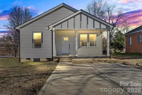 712 N Washington St, Shelby, NC 28150