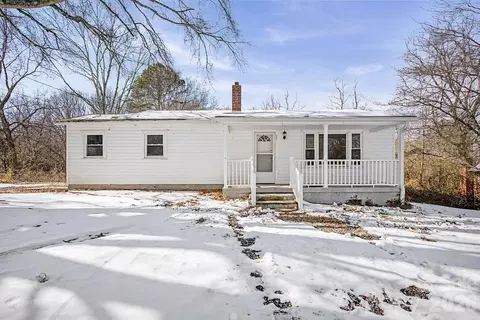 245 Gravel Hill Ct, Taylorsville, NC 28681