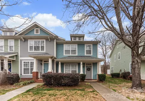237 Hurston Cir, Charlotte, NC 28208