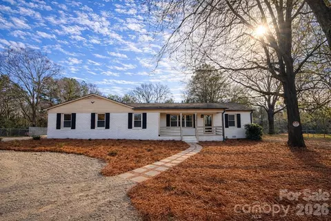 5176 Lancaster Hwy, Fort Lawn, SC 29714