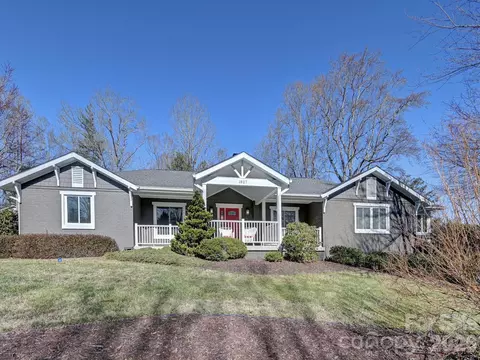 1827 Laurel Park Hwy, Laurel Park, NC 28739