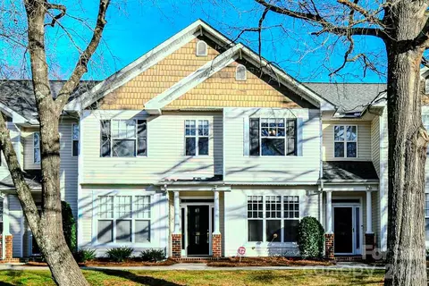 2080 Gable Way Ln, Matthews, NC 28104