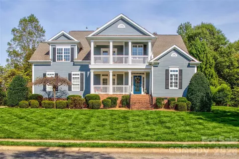 184 Hunters Hill Dr, Statesville, NC 28677