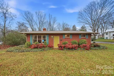 140 29th Avenue Nw Dr NW, Hickory, NC 28601