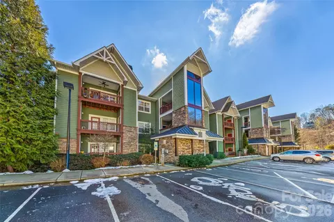 1000 Olde Eastwood Village 2a Blvd #2A, Asheville, NC 28803