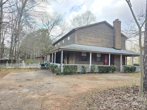 5729 Brickstone Dr, Charlotte, NC 28227