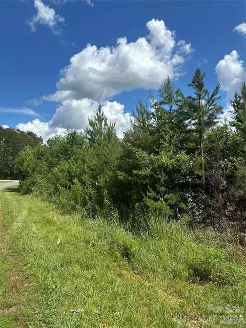 000 Mauney Rd, Bessemer City, NC 28016
