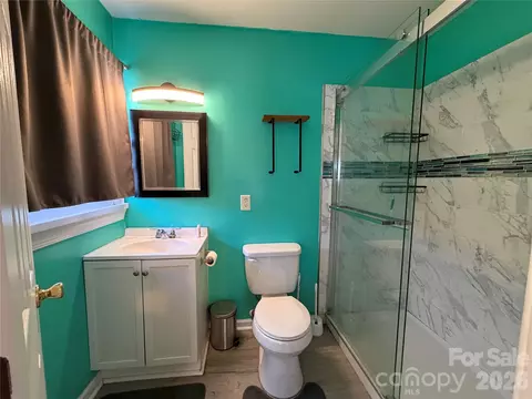 Bath - 500 Echo Ave, Kannapolis, NC 28081 photo 2 of 3