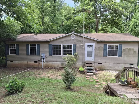 67 Earwood Ridge Rd, Fairview, NC 28730
