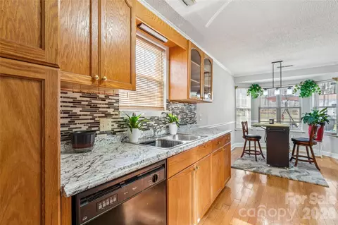 Kitchen - 2208 Ryefield Way, Monroe, NC 28112 photo 2 of 2