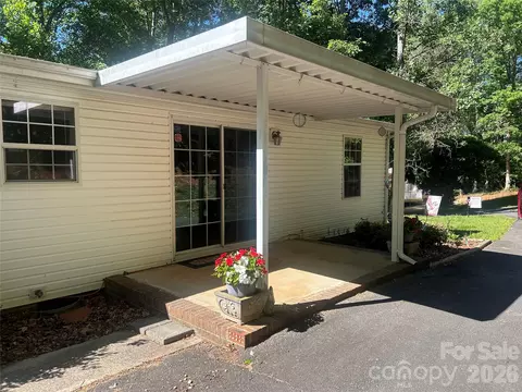 3435 Nelson Ln, Morganton, NC 28655