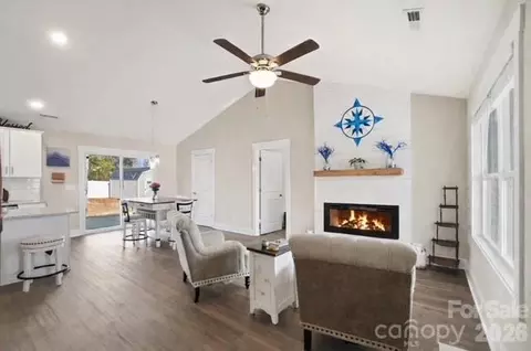 2305 Holly Ln, Shelby, NC 28150