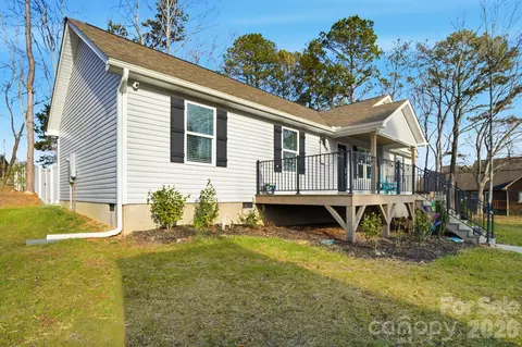 2305 Holly Ln, Shelby, NC 28150