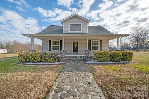 1244 21st Ne St NE, Hickory, NC 28601