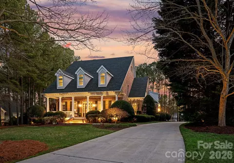 106 Gammon Point Ct, Mooresville, NC 28117