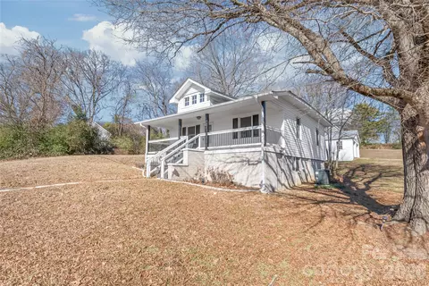 1206 Wiscassett St, Albemarle, NC 28001