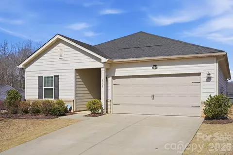 4526 Bright Rd, Charlotte, NC 28214