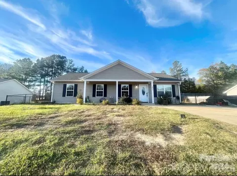 1411 Foxbrook Cir, Lancaster, SC 29720