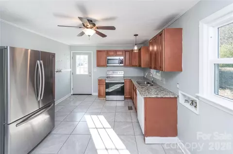 2271 Knowles St, Kannapolis, NC 28083 photo 12