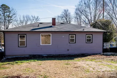 2271 Knowles St, Kannapolis, NC 28083 photo 4