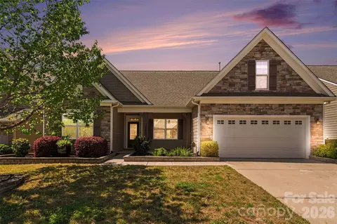 3043 Burgess Dr, Lancaster, SC 29720
