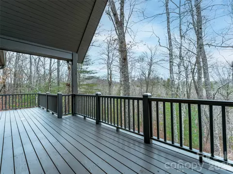 Exterior - 472 Cardinal Rd, Brevard, NC 28712 photo 3 of 7