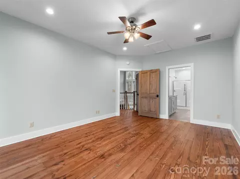 Bedroom - 472 Cardinal Rd, Brevard, NC 28712 photo 1 of 5