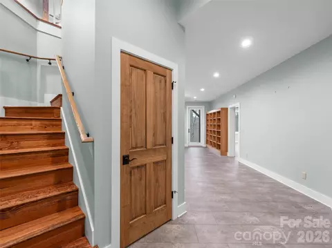 Entry Way - 472 Cardinal Rd, Brevard, NC 28712 photo 2 of 2