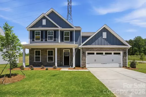 5939 New River Dr, Huntersville, NC 28078