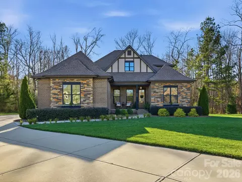 4034 Flagstone Dr, Lancaster, SC 29720