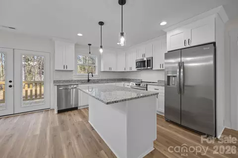 2220 Mooresville Rd, Salisbury, NC 28147