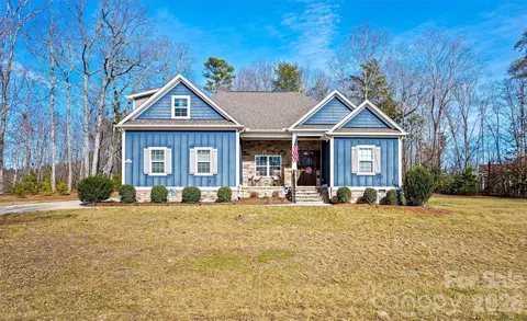 4490 N Wynswept Dr, Maiden, NC 28650