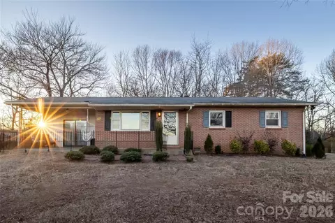 2276 Shady Grove Rd, Connelly Springs, NC 28612