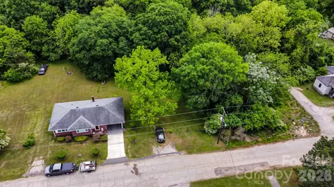 216 Ligon St, Chester, SC 29706