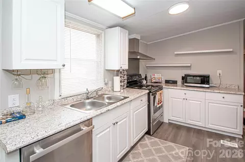 Kitchen - 2345 Kingsburry Rd, York, SC 29745 photo 1 of 5