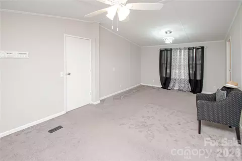 Living - 2345 Kingsburry Rd, York, SC 29745 photo 6 of 8