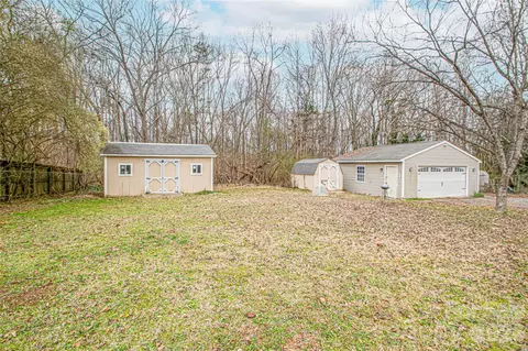 Exterior - 2345 Kingsburry Rd, York, SC 29745 photo 3 of 7