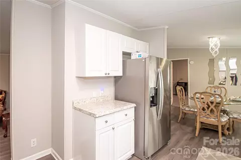 Kitchen - 2345 Kingsburry Rd, York, SC 29745 photo 3 of 5