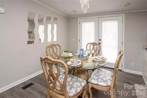 Dining - 2345 Kingsburry Rd, York, SC 29745 photo 1 of 2