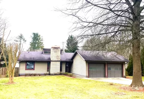 15 Golden Oaks Ln, Fletcher, NC 28732