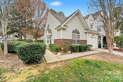 8331 Christmas 5401 Ct #5401, Charlotte, NC 28216