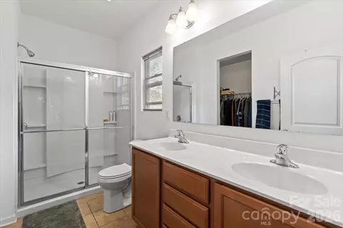 Bath - 1280 Century Dr, Clover, SC 29710 photo 1 of 1