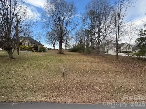 124 Harbourtown 30 Dr #30, Kings Mountain, NC 28086