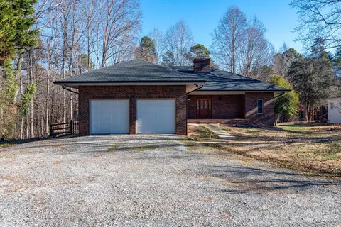 401 Faith Rd, Mooresville, NC 28115