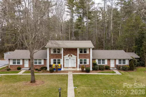 101 Boyd Apt 2b Dr # 2B, Flat Rock, NC 28731