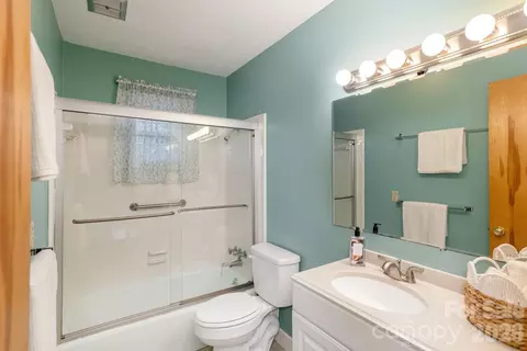 Bath - 101 Boyd Apt 2b Dr # 2B, Flat Rock, NC 28731 photo 2 of 2
